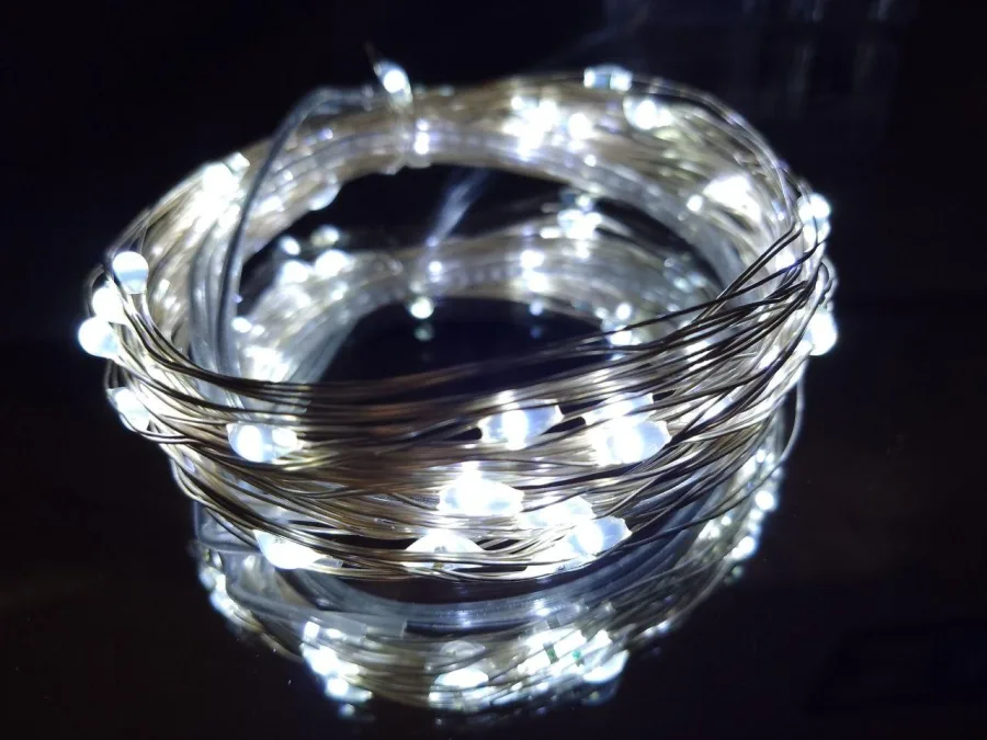 Guirlanda com bateria "gotas de LED" 5 m, 50 LED, cor branca fria — compre para decorar o quarto