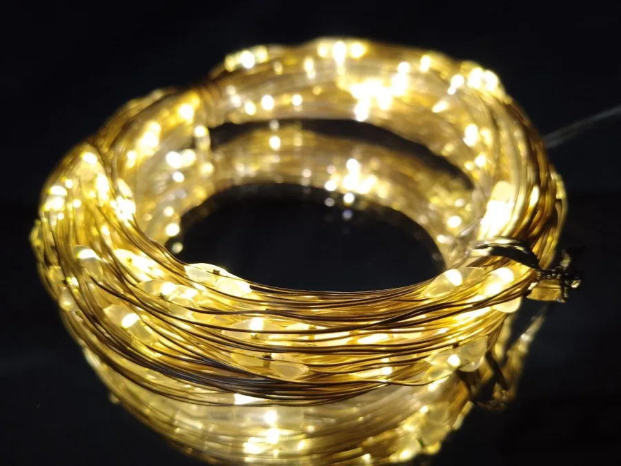 Batteriebetriebene Lichterkette "LED-Tropfen" 10 m, 100 LED, warmweiß — kaufen für die Raumdekoration
